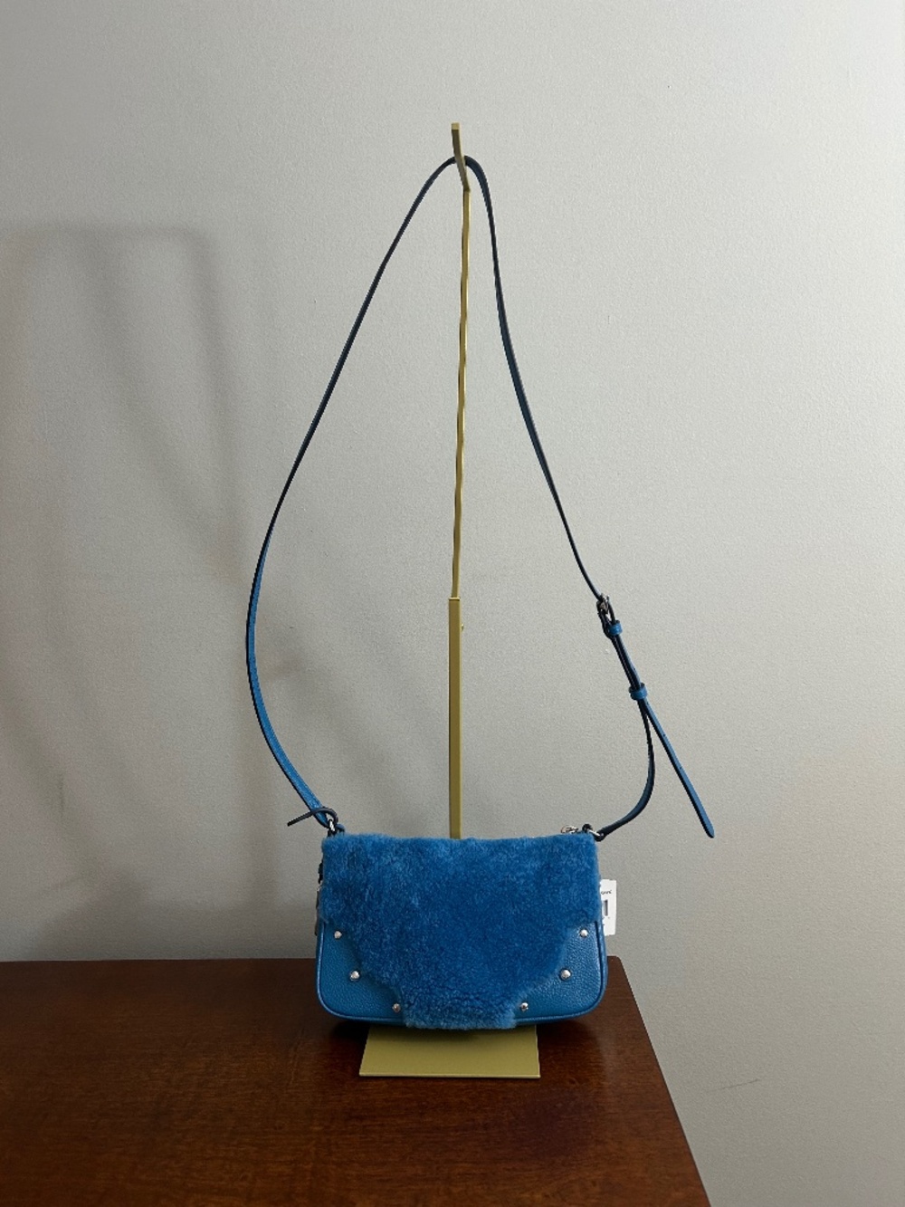 New Coach Rhyder Shearling Small Crossbody Pochette - Peacock